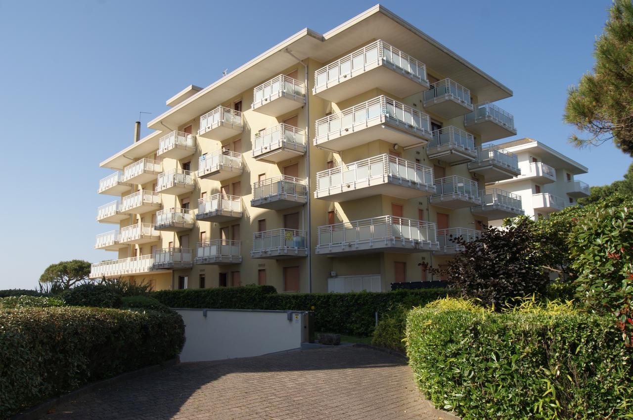 Appartamenti Diplomatic-Residence Fronte Mare-Piazza Torino-לידו די ג'סולו מראה חיצוני תמונה