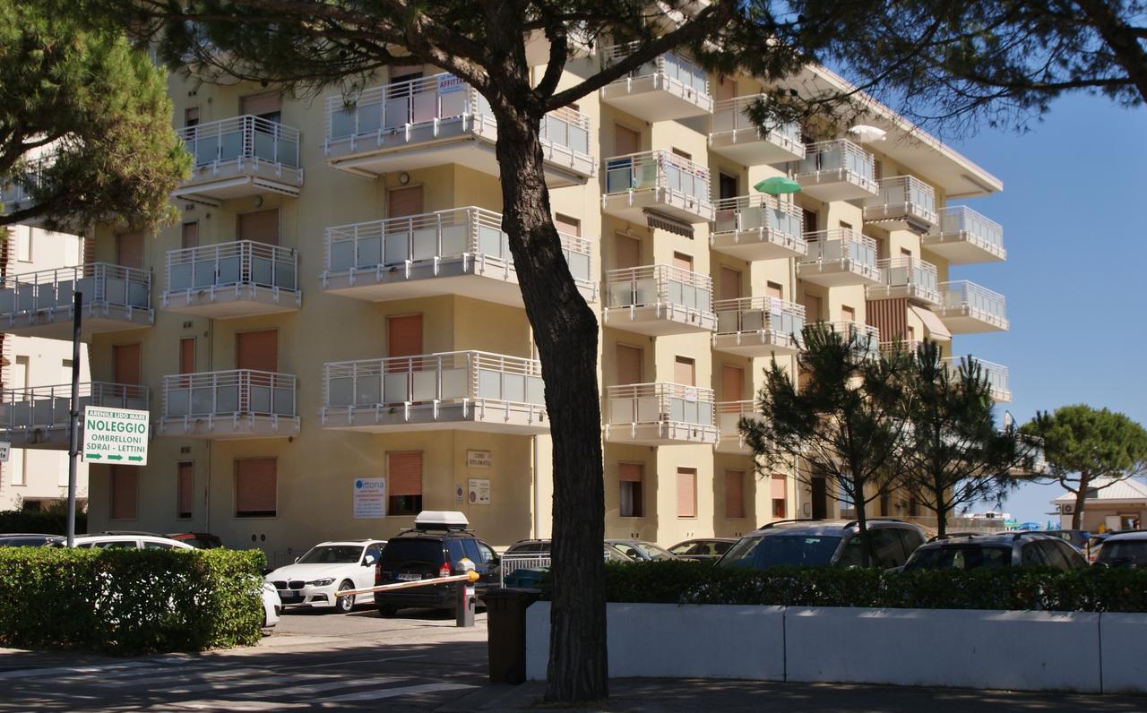 Appartamenti Diplomatic-Residence Fronte Mare-Piazza Torino-לידו די ג'סולו מראה חיצוני תמונה